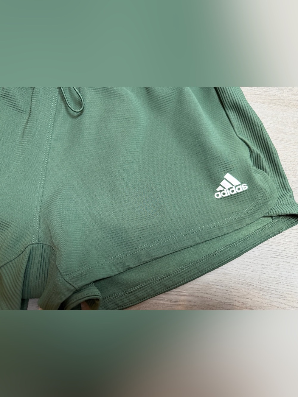 adidas Women's Pacer Ribbed Training Shorts Olive Green - Size M EUC - Picture 2 of 10